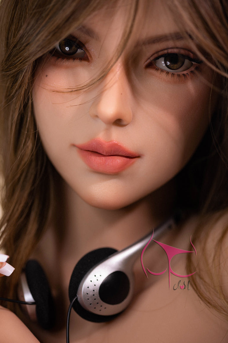 Soft head and hard head with soft cheeks for sex dolls