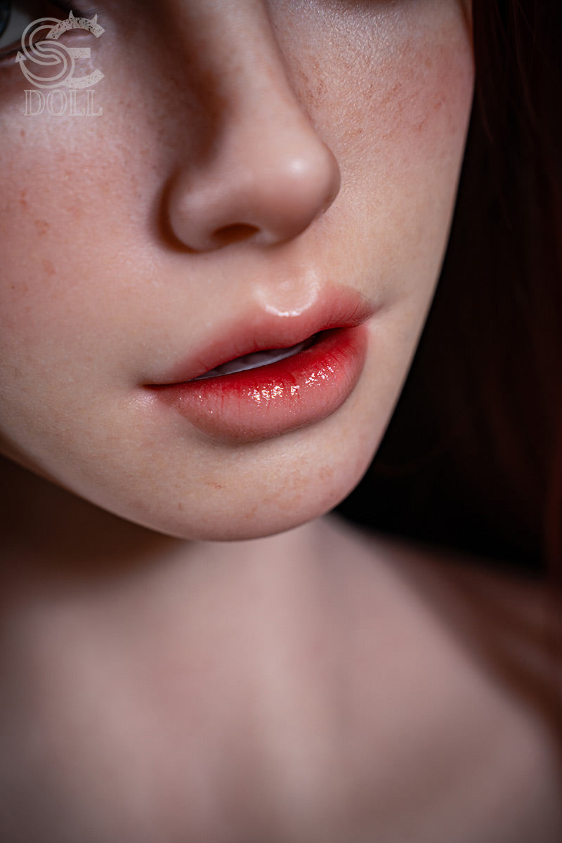 SEDOLL Scarlett beautiful blond close up blue eyes