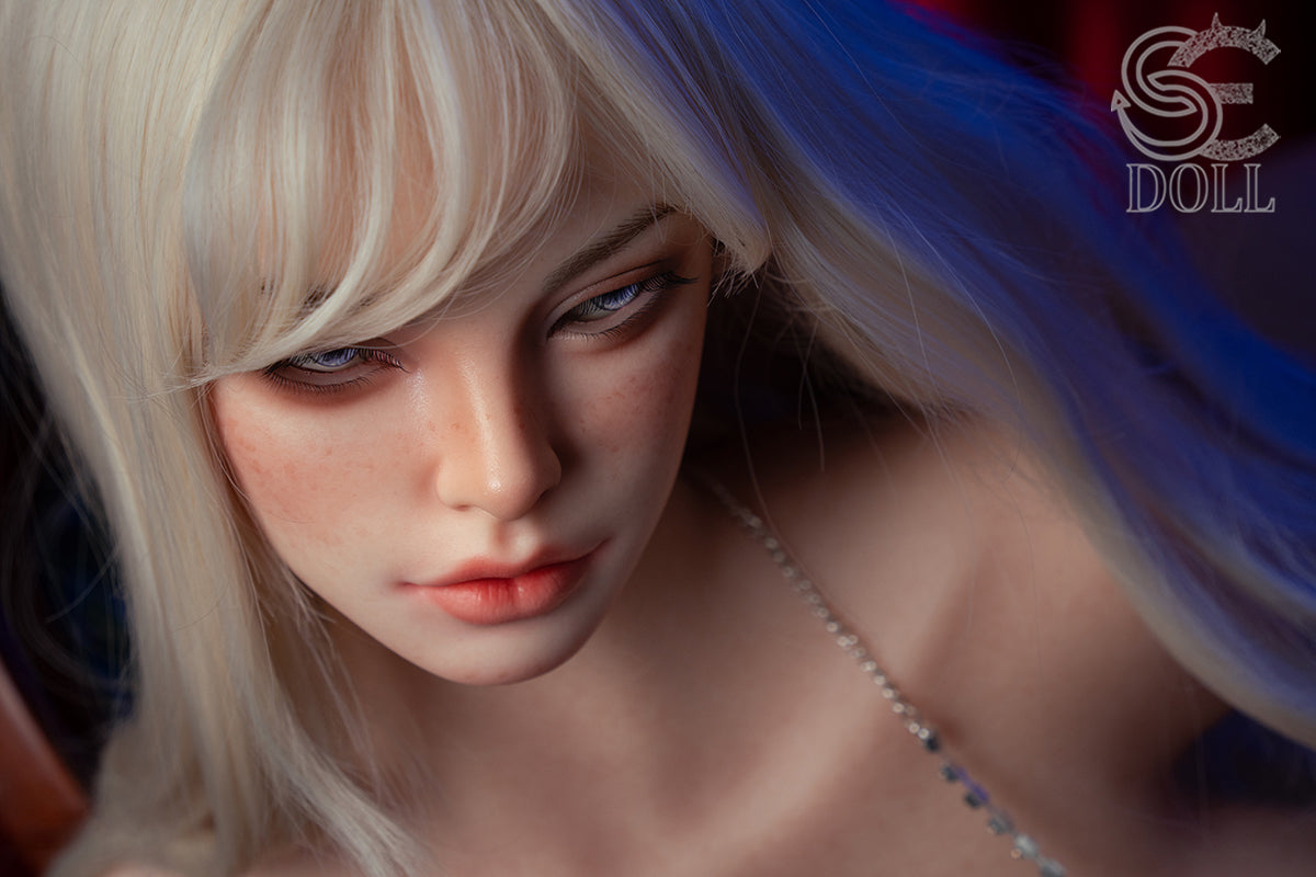 SEDOLL Sadie blond beauty face close up realistic details