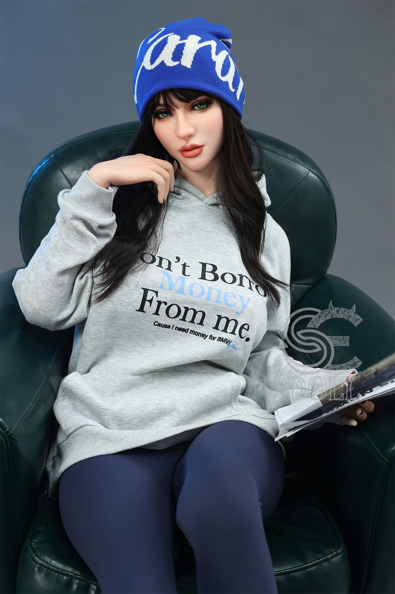 SEDOLL Cindy sexy Latina chilling in couch