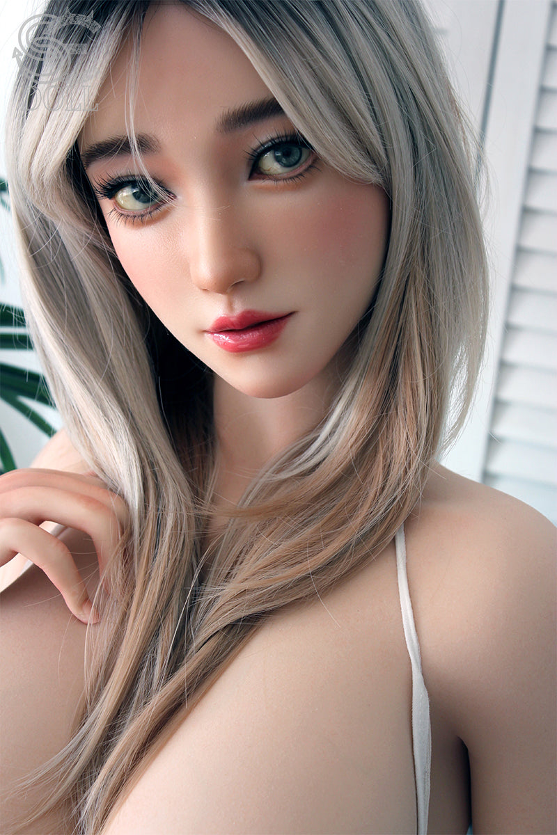 SEDOLL Yuna blue eyed blond model face close up